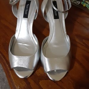 BLACK AND WHITE BRAND